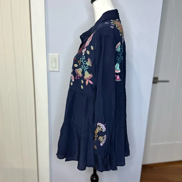 Johnny Was Alesa Tiered Embroidered Silk Navy Blue Tunic. Size L. Like New! - Picture 3 of 14